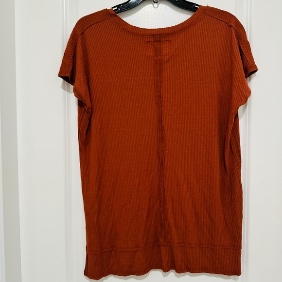 Jackson Rowe | Women’s Size Large Burnt Orange Short Sleeve Tee - Picture 4 of 7